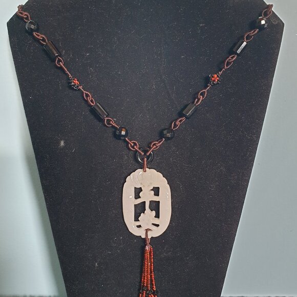 Vintage Hand-Carved Natural White Jade Ping An Pendant Necklace with Black Beads - Picture 12 of 13